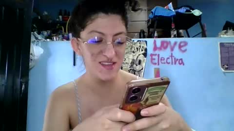 Snapshot of love_electra chatting on 01.19.26 love_electra online show from 01.19.26