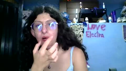 Snapshot of love_electra chatting on 03.20.26 love_electra online show from 03.20.26