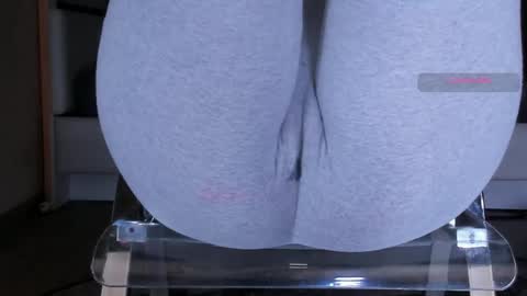 Kira online show from 04.17.26