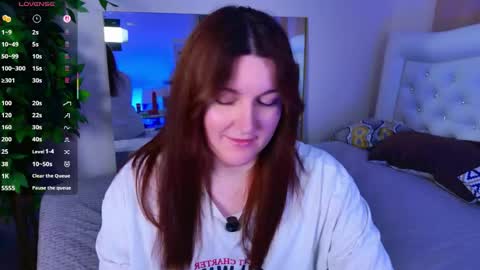 Snapshot of love_me_tonight_ chatting on 05.01.26 Monika online show from 05.01.26