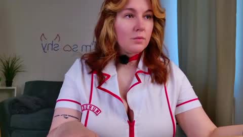 Snapshot of love_me_tonight_ chatting on 05.27.26 Monika online show from 05.27.26