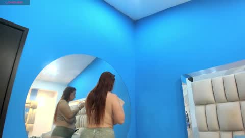 Snapshot of love_melany0 chatting on 04.24.26 Melany online show from 04.24.26