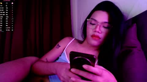 Snapshot of love_seren chatting on 10.17.25 Seren online show from 10.17.25