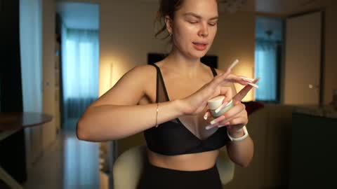 love you to123 online show from 11.24.25