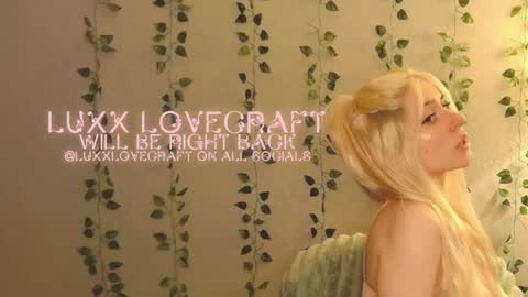 Snapshot of lovecraftlayla chatting on 12.29.24 Luxx Lovecraft online show from 12.29.24