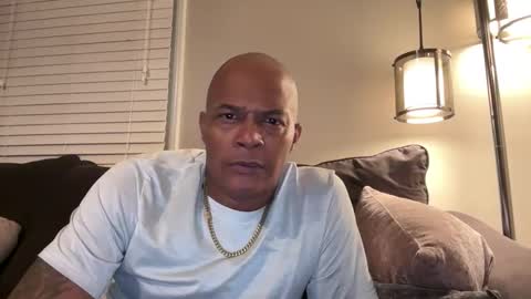 loved19 online show from 10.25.25