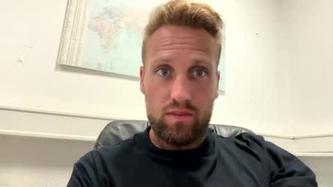 Snapshot of lovefuesse chatting on 09.10.25 lovefuesse online show from 09.10.25