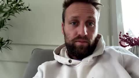 Snapshot of lovefuesse chatting on 11.25.25 lovefuesse online show from 11.25.25