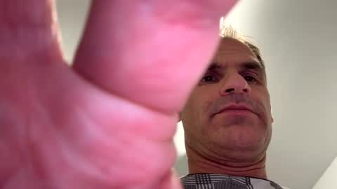 Snapshot of loveit23456 chatting on 10.22.25 getnaked123 online show from 10.22.25