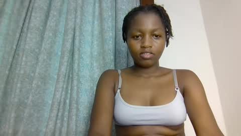 lovelbrownie online show from 10.19.25