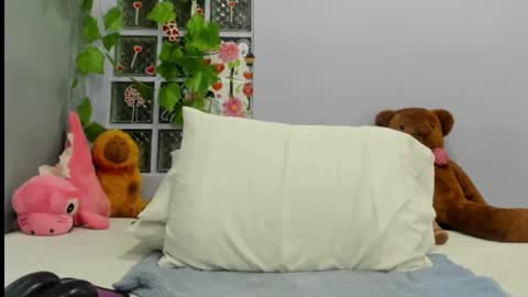 Snapshot of loveley_jenny chatting on 12.27.24 lovely jenny online show from 12.27.24