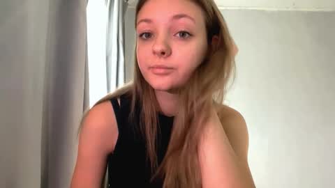 Ella online show from 10.21.25