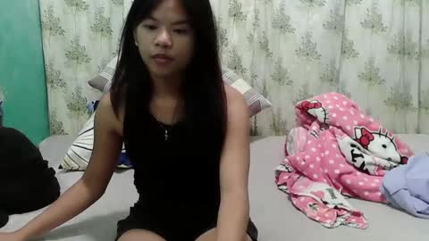 lovellypussy4u online show from 12.05.25