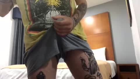 Snapshot of lovelove9915 chatting on 12.04.24 lovelove9915 online show from 12.04.24