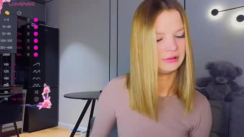 Jenny online show from 09.26.25