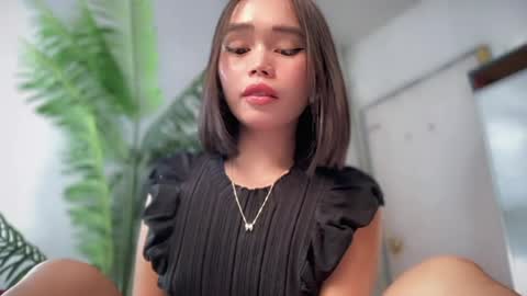 lovely_cittie18 online show from 04.12.26