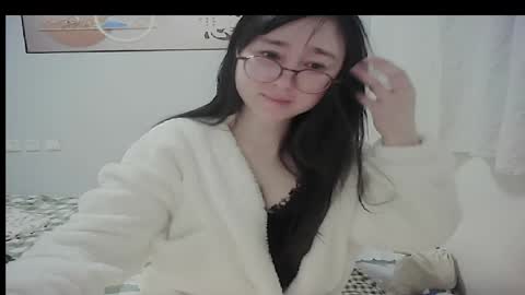 Snapshot of lovely_dana chatting on 04.28.26 DANA KIM online show from 04.28.26