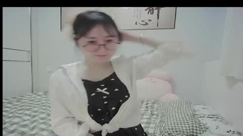 Snapshot of lovely_dana chatting on 05.03.26 DANA KIM online show from 05.03.26