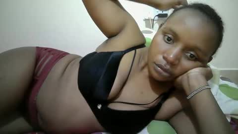 Snapshot of lovely_gee chatting on 05.11.26 sexylover online show from 05.11.26