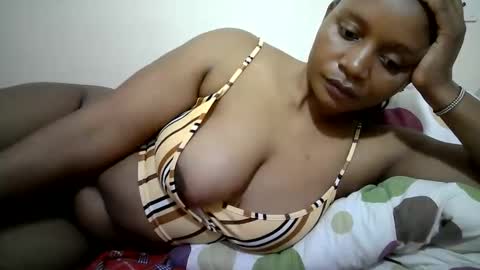 Snapshot of lovely_gee chatting on 05.22.26 sexylover online show from 05.22.26