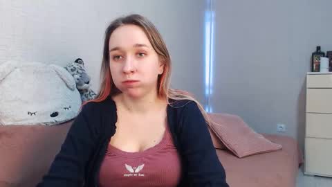 Lovely Hayley online show from 02.14.26