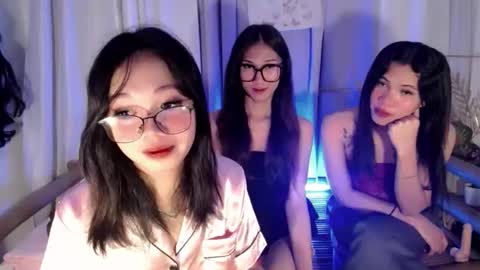lovely_lianne online show from 03.14.26