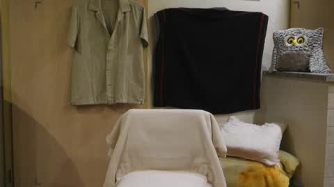 Snapshot of lovely_lou chatting on 09.15.25 Lou online show from 09.15.25