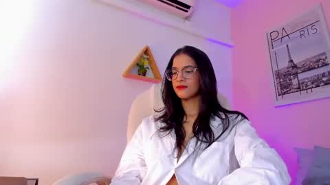 Snapshot of lovely_oliviaa chatting on 06.20.26 Olivia online show from 06.20.26