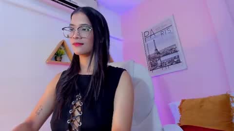 Snapshot of lovely_oliviaa chatting on 07.08.26 Olivia online show from 07.08.26