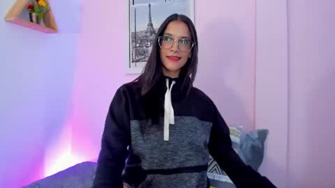 Snapshot of lovely_oliviaa chatting on 07.29.26 Olivia online show from 07.29.26