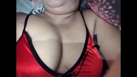 Snapshot of lovely_orchid chatting on 05.16.26 lovely_orchid online show from 05.16.26
