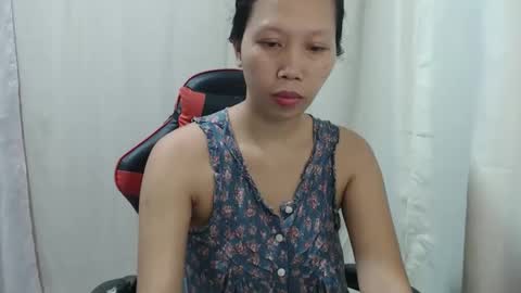 Snapshot of lovely_pinayxxx chatting on 05.16.26 lovely_pinayxxx online show from 05.16.26