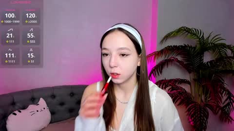 Snapshot of lovely_poppy chatting on 12.14.24 Lolly online show from 12.14.24