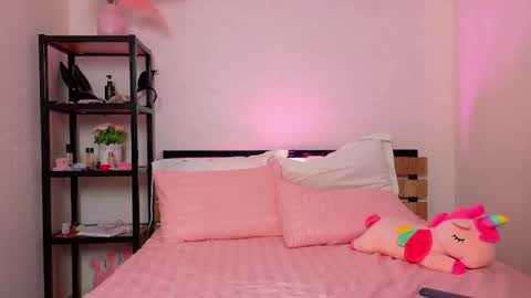 Snapshot of lovely_poppy chatting on 09.19.25 Lolly online show from 09.19.25