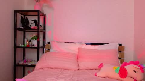 Snapshot of lovely_poppy chatting on 11.21.25 Lolly online show from 11.21.25