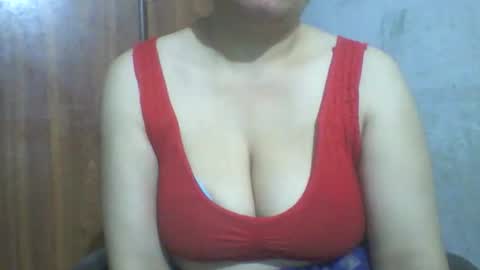 Snapshot of lovely_sweet_girl chatting on 10.17.25 katrina follow me guys online show from 10.17.25