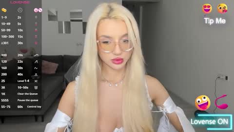 Snapshot of lovelybianca_ chatting on 02.15.26 lovelybianca_ online show from 02.15.26