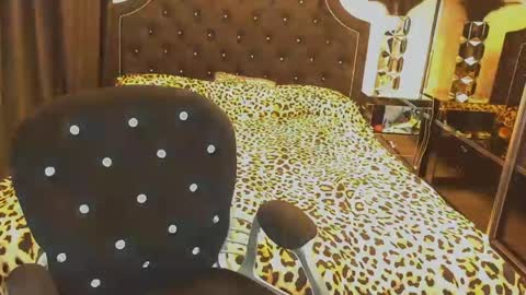 Snapshot of lovelyblondyxxx chatting on 04.30.26 PrAllinXXXa online show from 04.30.26