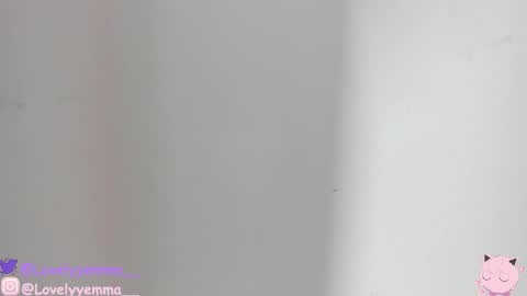 Snapshot of lovelyemma__ chatting on 01.11.26 online show from 01.11.26