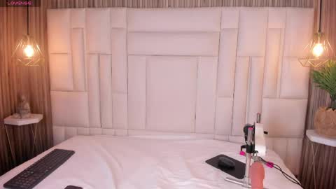 Lovely online show from 04.17.26