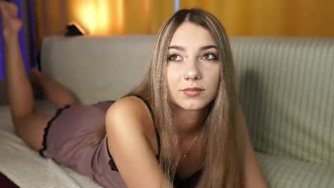 Snapshot of lovelygracee chatting on 04.18.26 lovelygracee online show from 04.18.26