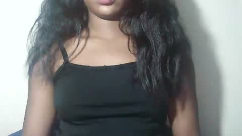 Snapshot of lovelylarra chatting on 03.30.26 lovelylarra online show from 03.30.26