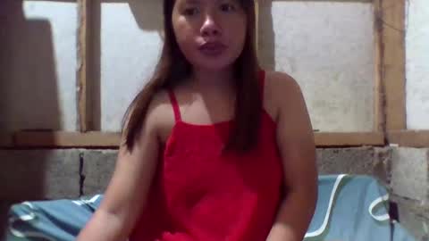 Snapshot of lovelymocha27 chatting on 12.29.24 lovelymocha27s online show from 12.29.24