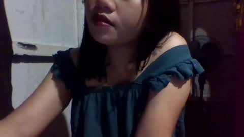 Snapshot of lovelymocha27 chatting on 03.05.25 lovelymocha27s online show from 03.05.25