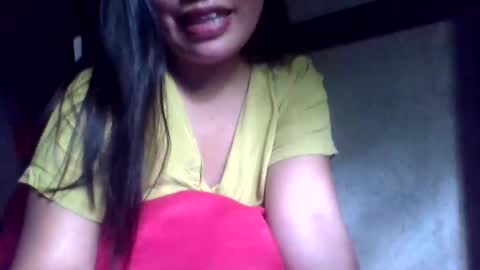 Snapshot of lovelymocha27 chatting on 10.02.25 lovelymocha27s online show from 10.02.25
