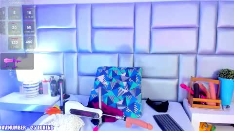 Nicky online show from 11.22.25