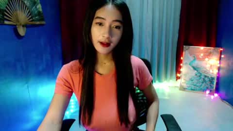 Snapshot of lovelypetite143 chatting on 06.25.26 lovelypetite143 online show from 06.25.26