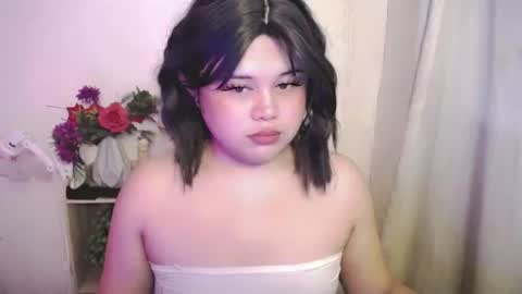 Snapshot of lovelypinaychubsx chatting on 05.25.26 lovely online show from 05.25.26