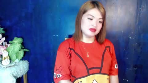 Snapshot of lovelyrhean chatting on 02.02.25 Rhean online show from 02.02.25