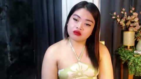 Snapshot of lovelyrhean chatting on 09.16.25 Rhean online show from 09.16.25